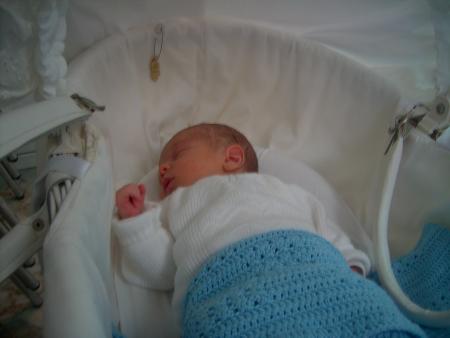 le fils de la seur de sacha JOHANNAH 